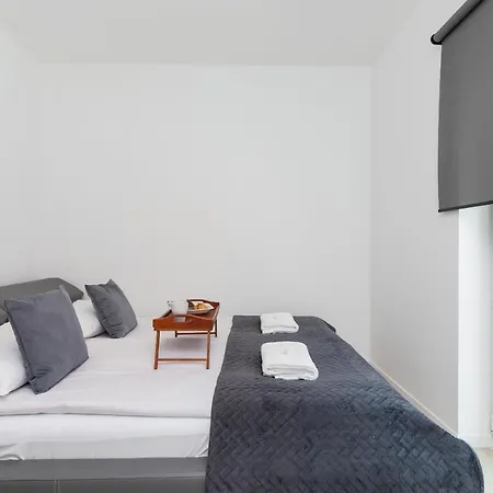 Apartment Lwowska 10 Cracow By Renters *